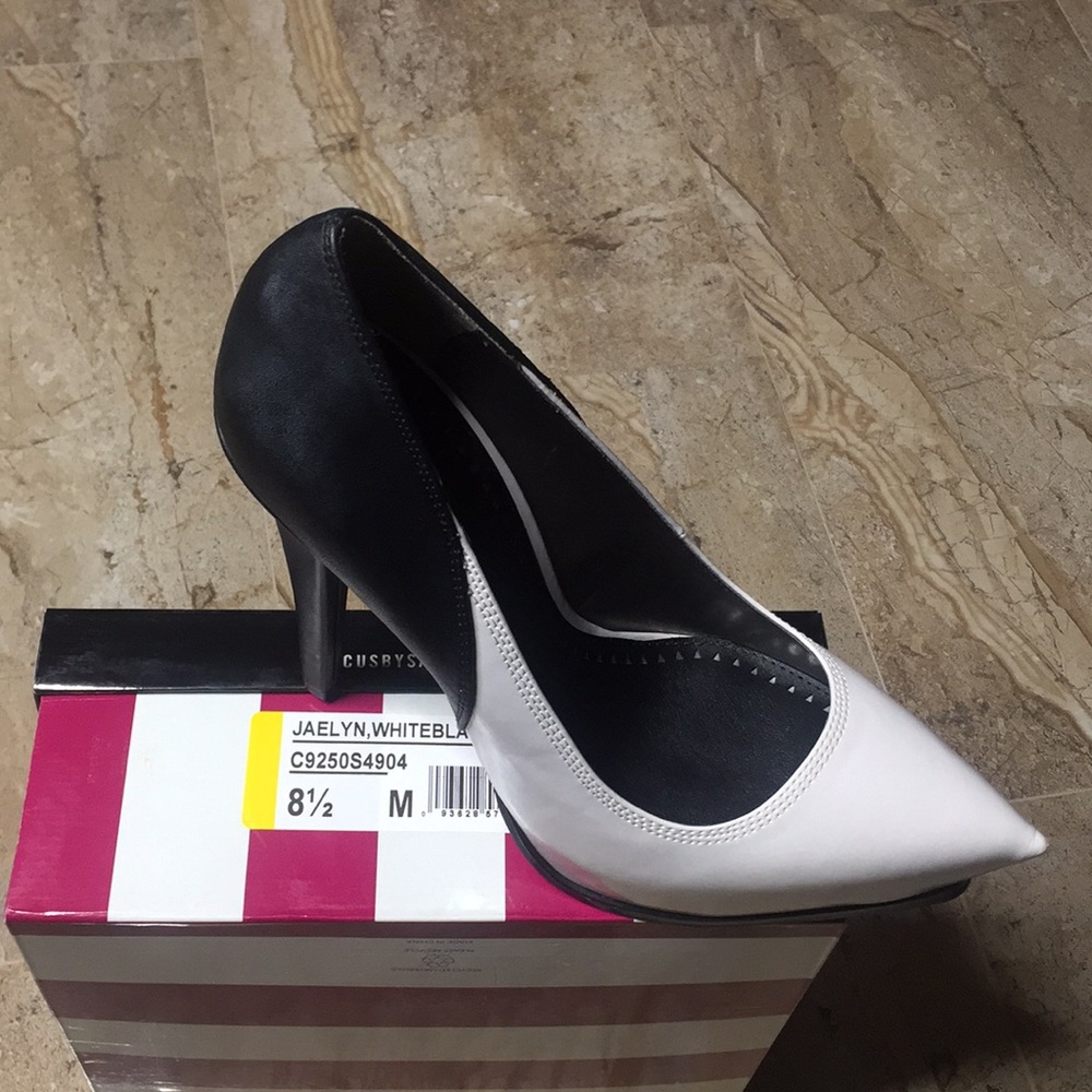 Sam Edelman 👠 - Picture 3 of 8